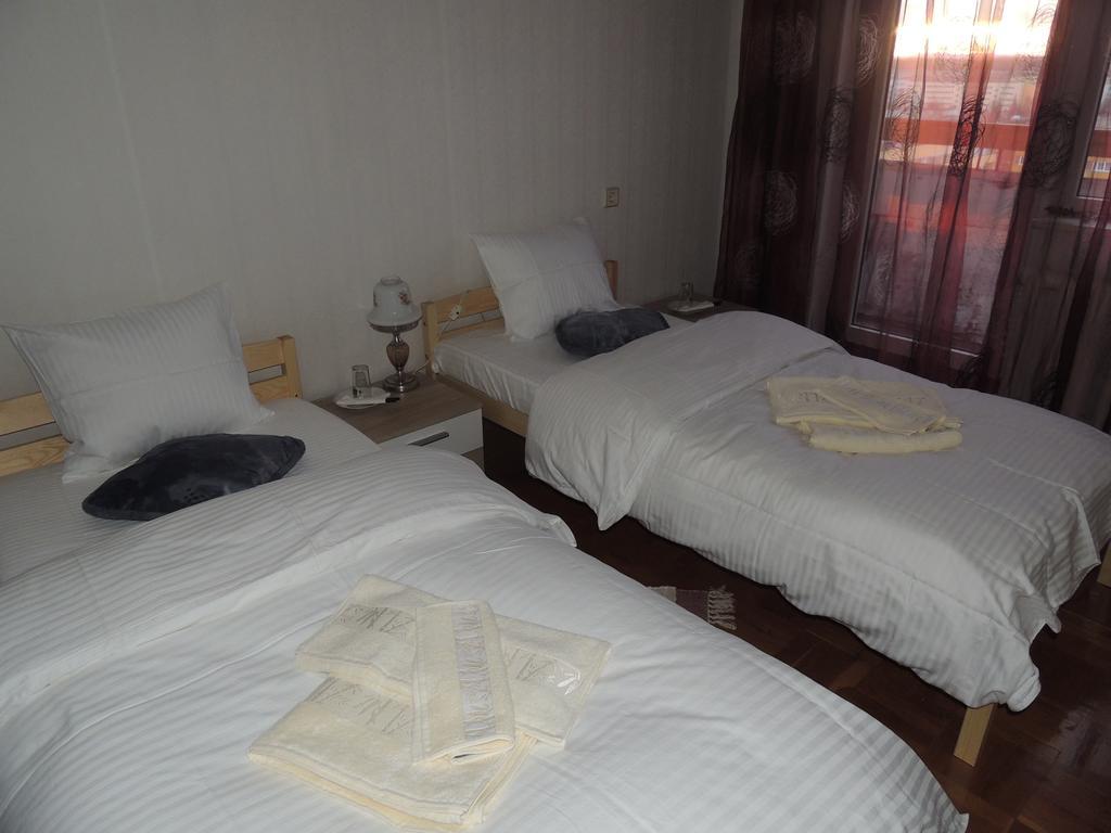 Kivilinna Homestay Lohkva Habitación foto